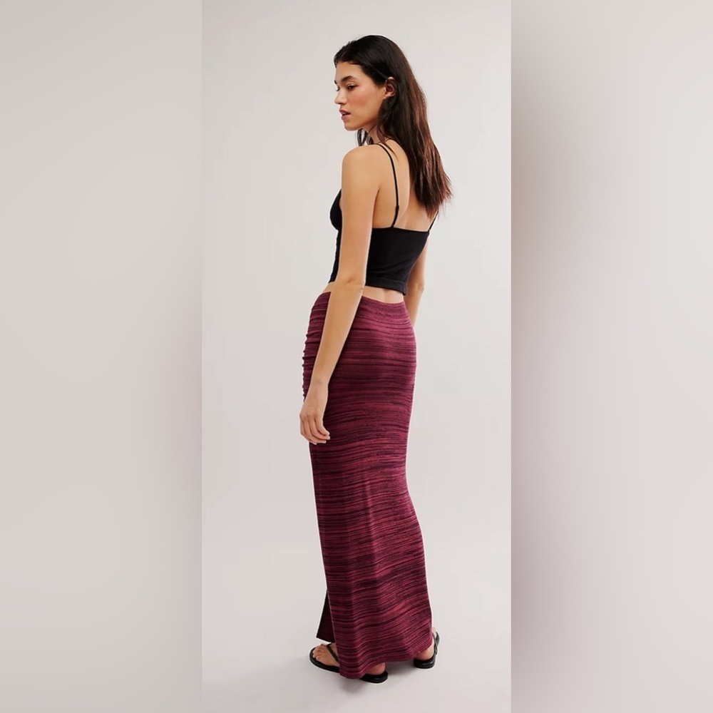 🔥NEW Free People size SM Peak Show Butter Soft Viscose Knit Maxi Skirt Earth Red - Picture 2 of 5